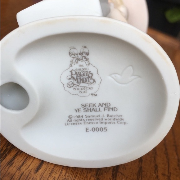 Precious moment seek and ye shall find porcelain figurine sold in original box - Picture 2 of 3